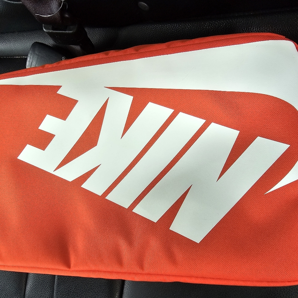 Nike Shoe Box Classic Orange Sneaker Shoes Travel Bag Zip BA6149 810 New